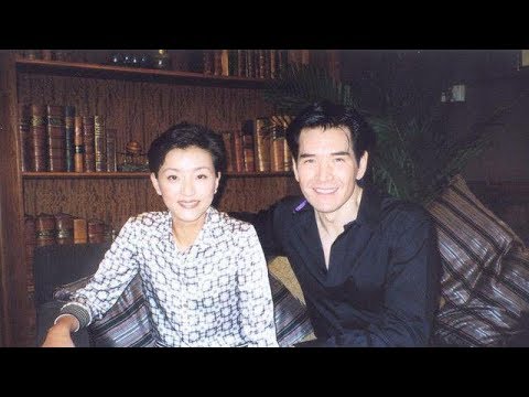 看了费翔的“全家照”才知道他为何这么帅!当年被甩至今仍单身未娶,如今57岁的他...