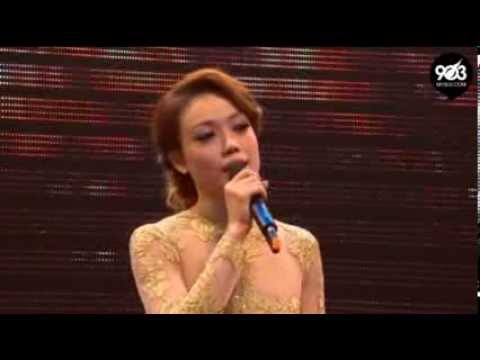 容祖兒 Joey Yung - 天窗 Live (感動版)