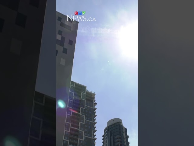 Child dies after falling from roof of Edmonton building