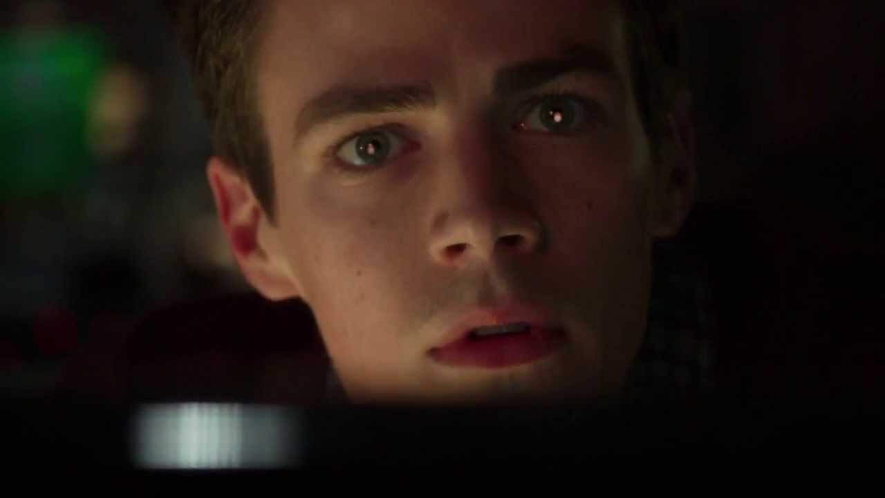 Arrow Barry Allen Becomes The Flash Youtube