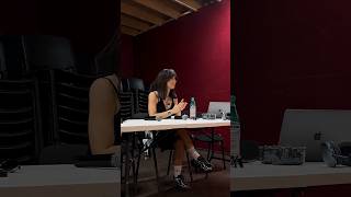 Мари Краймбрери проводит кастинг танцоров для своего стадионного шоу «Кто такая Мэри?»