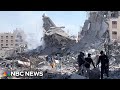 Khan Younis neighborhood devastated by Israeli bombardment