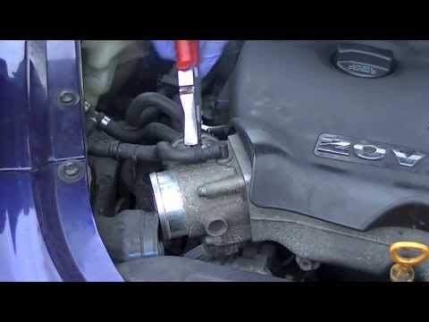 VW Golf IV - 1.8 T - Throttle Body Removal