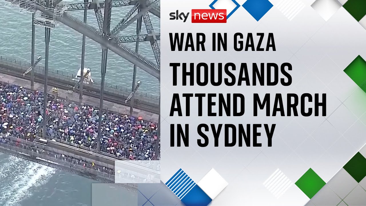 Thousands march in support of Palestinians on Sydney's Harbour Bridge