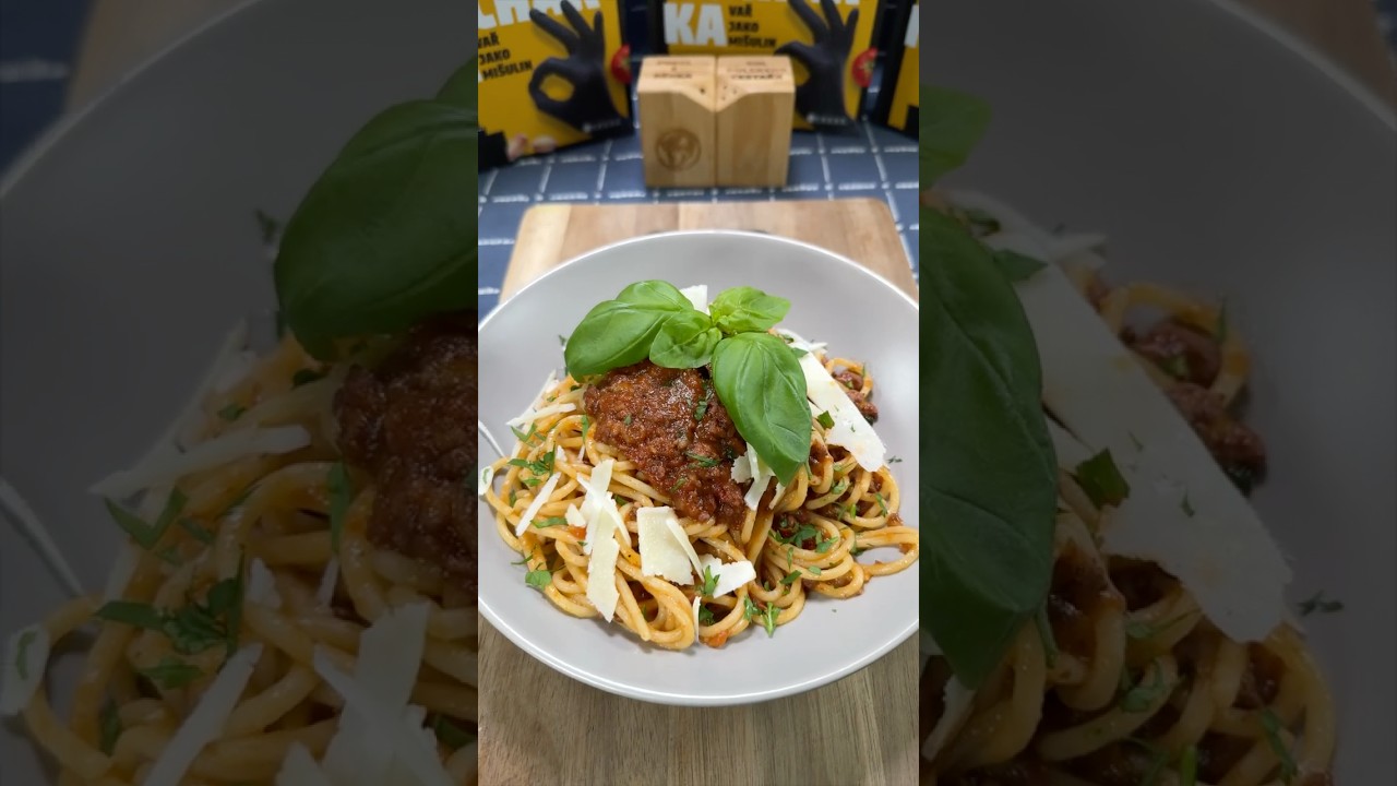 Špagety bolognese 🍺🇮🇹 #ostravskygastrošef #heřmangazda #bolognesesauce