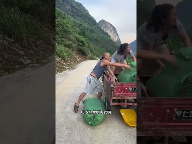 Non-professional people do not imitate funny videos of couples #100