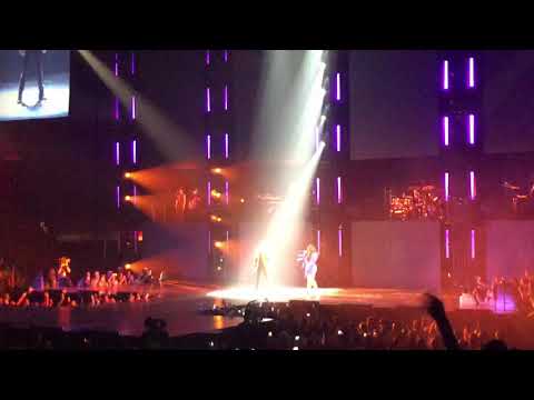 Demi Lovato y Luis Fonsi - Echame la Culpa en Vivo Miami