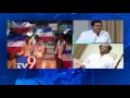 Rajinikanth Fans Burn Sarathkumar's Effigy in Protest