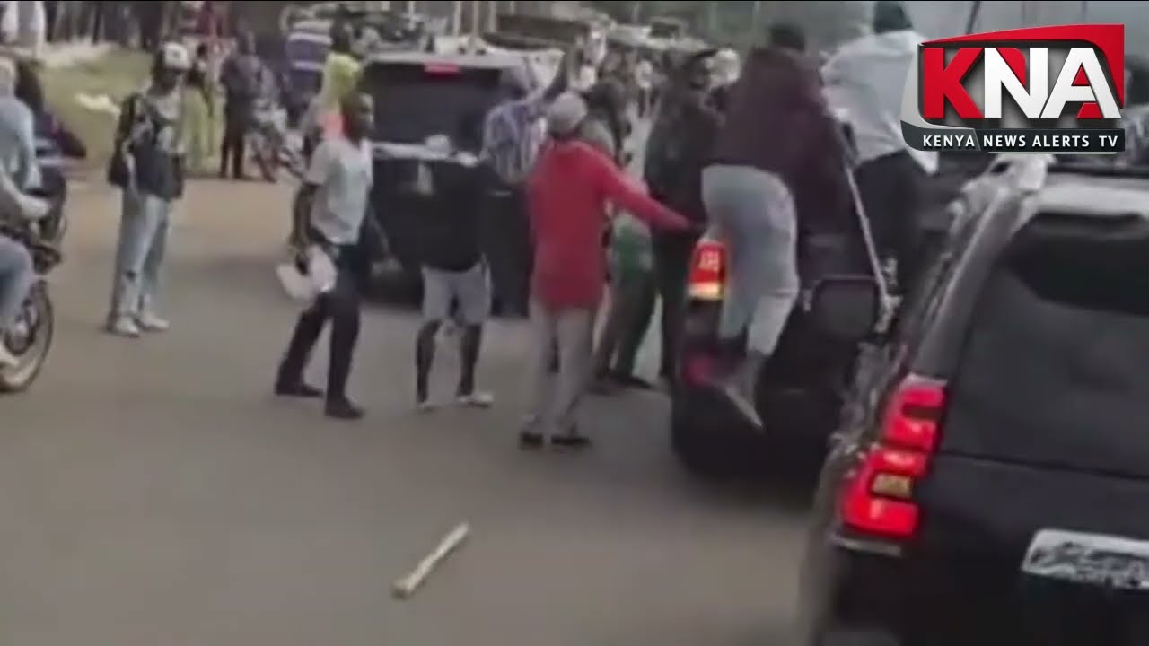 DRAMA AS KONDELE RESIDENTS BLOCK FRED MATIANG'I'S CAR AS THEY SEEK AUDIENCE WITH HIM