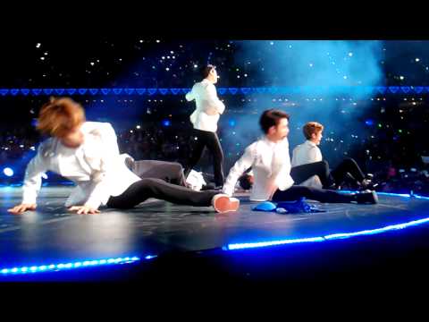 141030 Music Bank in Mexico EXO-K (Growl)