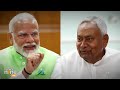 PM Modis candid chat with Nitish Kumar, Chandrababu Naidu During NDA Meet at 7 LKM Goes Viral  - 03:04 min - News - Video