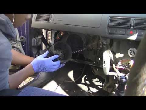 VW Golf IV - Motor Blower Removal