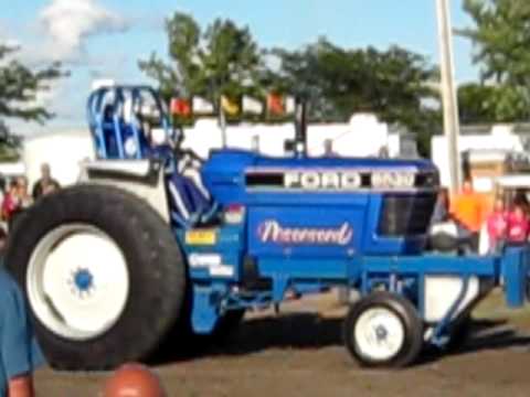Ford pulling tractor