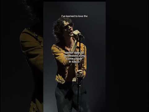 “come closer” off sombr’s upcoming album @somb.r #sombr #shaneboose #concert #music #fyp