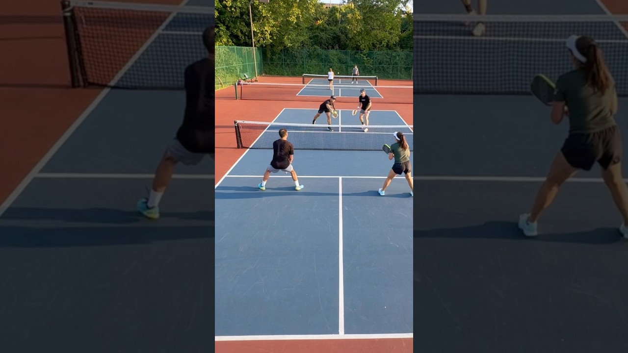 Should Backhand Take The Middle? 🤔