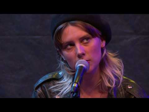 Wolf Alice - Don't Delete The Kisses (101.9 KINK)
