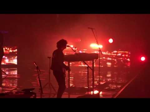 The 1975 @ Manchester Arena // Medicine // 13.12.16