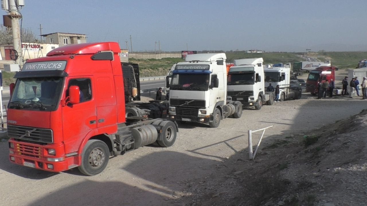 Дагестанские дальнобойщики разъехались по домам