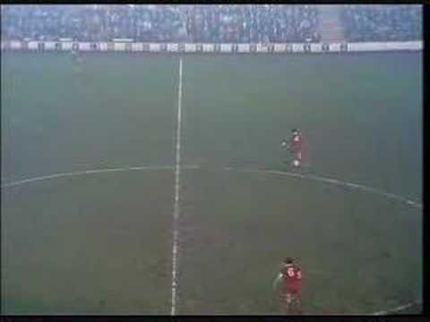 Kevin Keegan scores for Liverpool