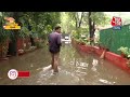 Delhi Rain: SP सांसद Ram Gopal Yadav के बंगले का हाल देखिए, गोद में उठाकर ले जाना पड़ा | Aaj Tak  - 04:56 min - News - Video
