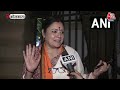 West Bengal: Mamata में अगर हिम्मत हो तो Varanasi से चुनावी मैदान में उतरें -Agnimitra Paul  - 02:42 min - News - Video