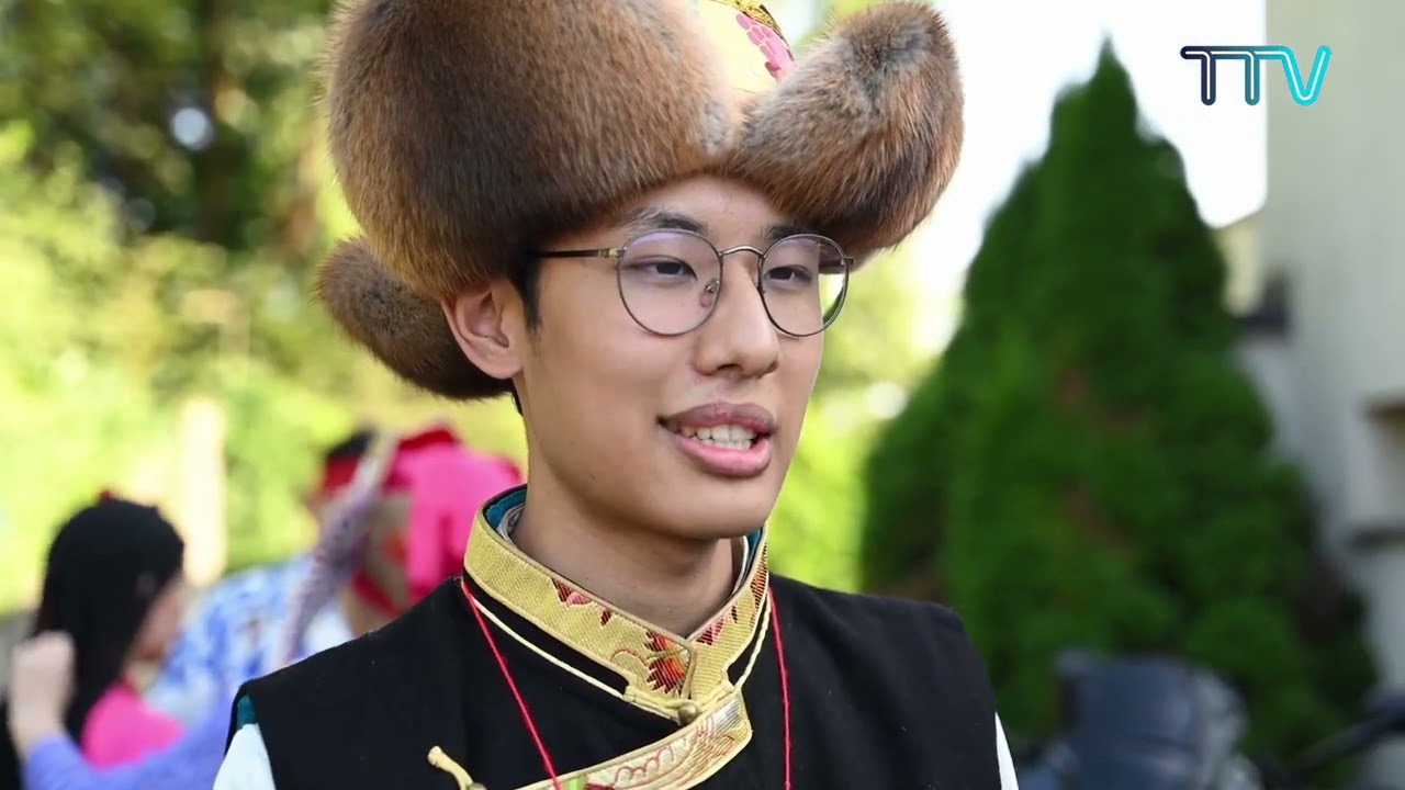 ༄༅། །སྤྱི་ནོར་༧གོང་ས་༧སྐྱབས་མགོན་ཆེན་པོ་མཆོག་སུད་སིར་༧ཞབས་སོར་བདེ་བར་འཁོད་པ།