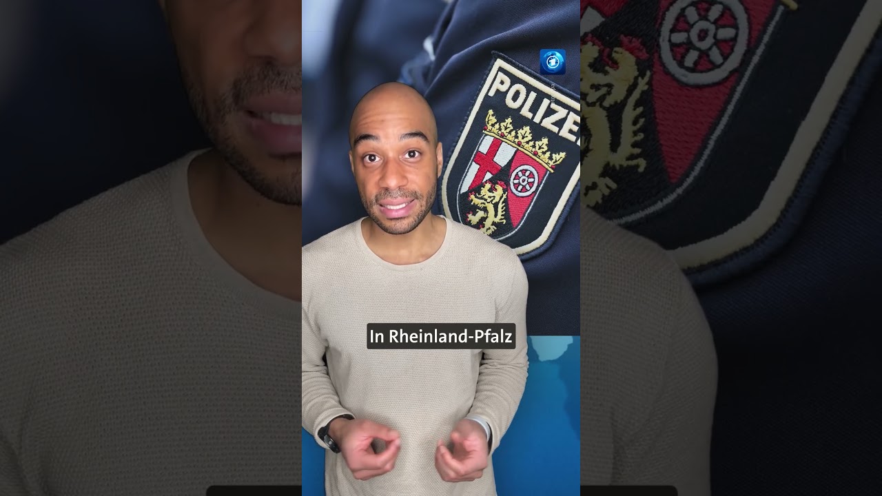 So erwischt die Polizei Rheinland-Pfalz Autofahrer:innen mit Handy am Steuer. tagesschau shorts