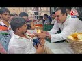 Ganesh Visarjan: मुंबई में गणेश विसर्जन, लाखों भक्तों की सेवा में वड़ा पाव और पानी | Mumbai | AajTak  - 02:37 min - News - Video