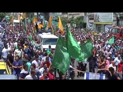 بالفيديو .. الخليل تنتفض.. وعشرات الآلاف يشاركون في مسيرة نصرة لغزة