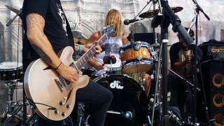 Dave Grohl w/ Chevy Metal - Bitch/Stay With Me/Under Pressure @ Conejo Valley Days 2017