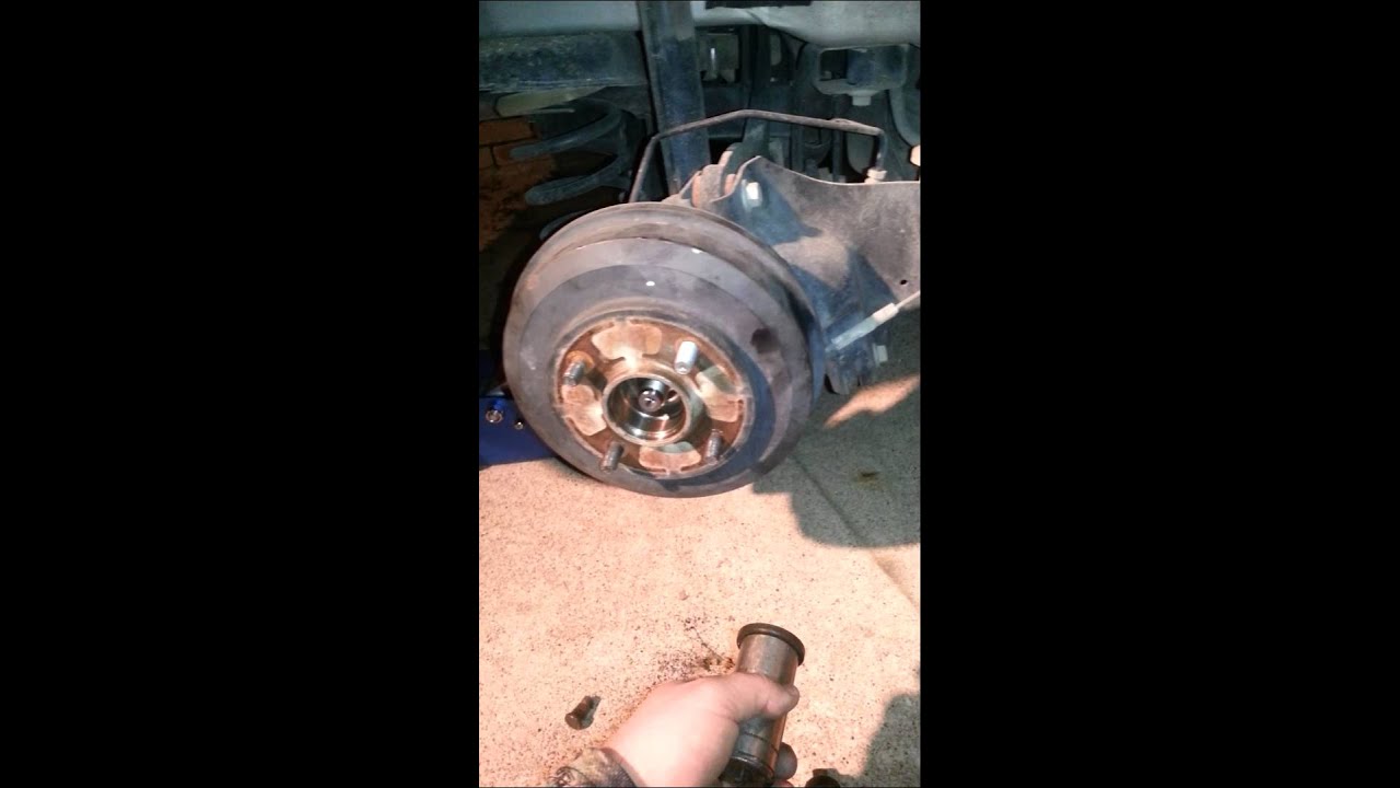 Broken wheel stud ford #5