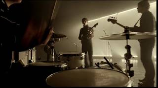 Arctic Monkeys - Brianstorm thumbnail