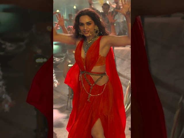 Haathon mein pistol lekar #RaajKaregaMaalik 🔥Song Out Now. #rajkummarrao #manushichhillar