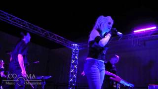 Ayria - &quot;Girl on the Floor&quot; (live) - COMA Music Magazine