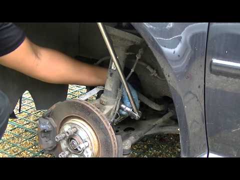 VW Golf IV - Front Shock Absorber Removal