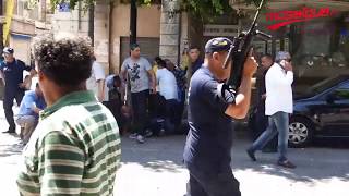 اللحظات الأولى بعد تفجير إنتحاري لنفسه في شارع شا ...