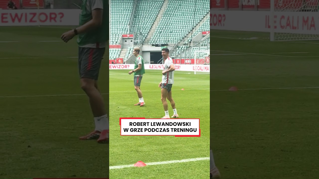 Polska - ukraina: lewandowski w grze podczas treningu #shorts