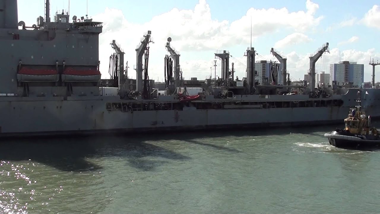 usns leroy grumman