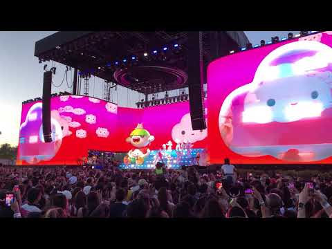 J Balvin - Machika / Con Altura with Rosalia - Live at Coachella 2019 4K HQ