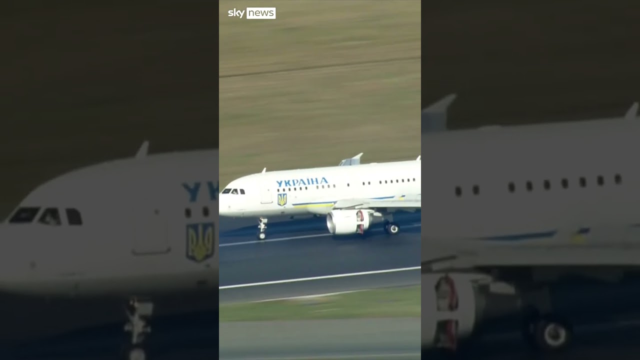 Zelenskyy's plane lands in UK