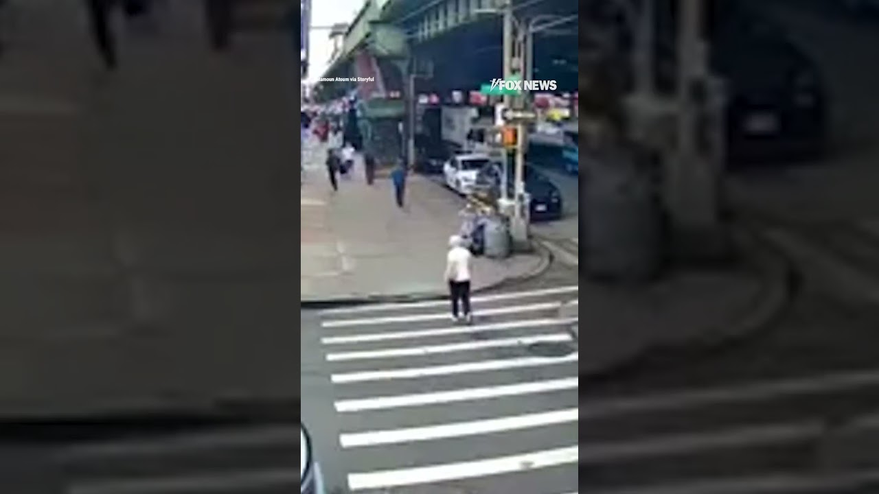 Man allegedly ATTACKS 90-year-old woman on New York City sidewalk
