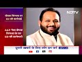 AAP नेता Deepak Singla के घर ED ने की छापेमारी  - 02:19 min - News - Video