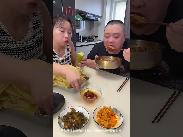 小氣老公以為我只讓他吃餅，其實餅下暗藏心機，他看著紅燒肉氣哭了