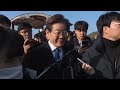 South Korean opposition leader Lee Jae-myung stabbed in the neck during Busan visit  - 00:36 min - News - Video
