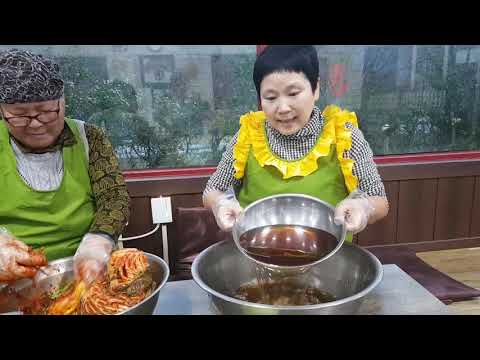 김장김치 만포기도 쉽게 담글수 있는 덤부렁김장김치는 오래두고 드셔도 짱입니다. 진천산골맛집 자연이 내몸을 살린다043)536 9509