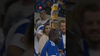 This Schalke fan really deserved the Bundesliga promotion, don’t you agree? 😄🍻