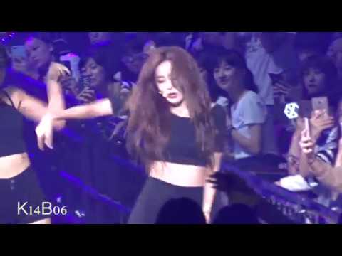 170805 Red Velvet (레드벨벳) Irene & Seulgi (슬기) Greedy - SMTOWN Special Stage in HK