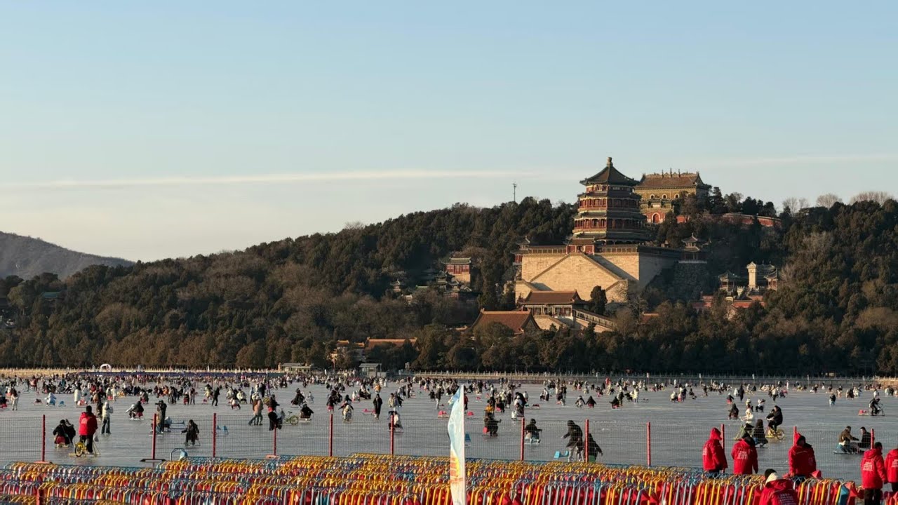 Les activités hivernales battent leur plein dans toute la Chine
