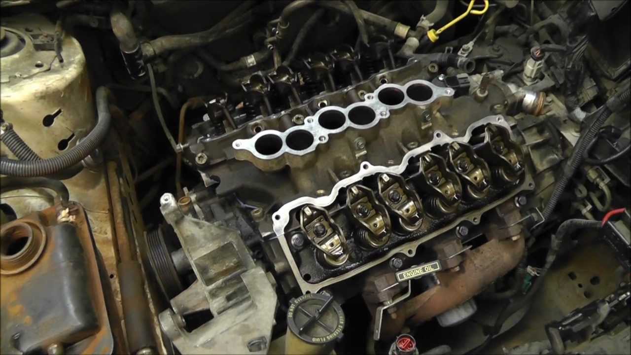Replacing Head Gaskets On A Ford Taurus 3.0L V6 OHV Engine ... 92 ford mustang engine diagram 