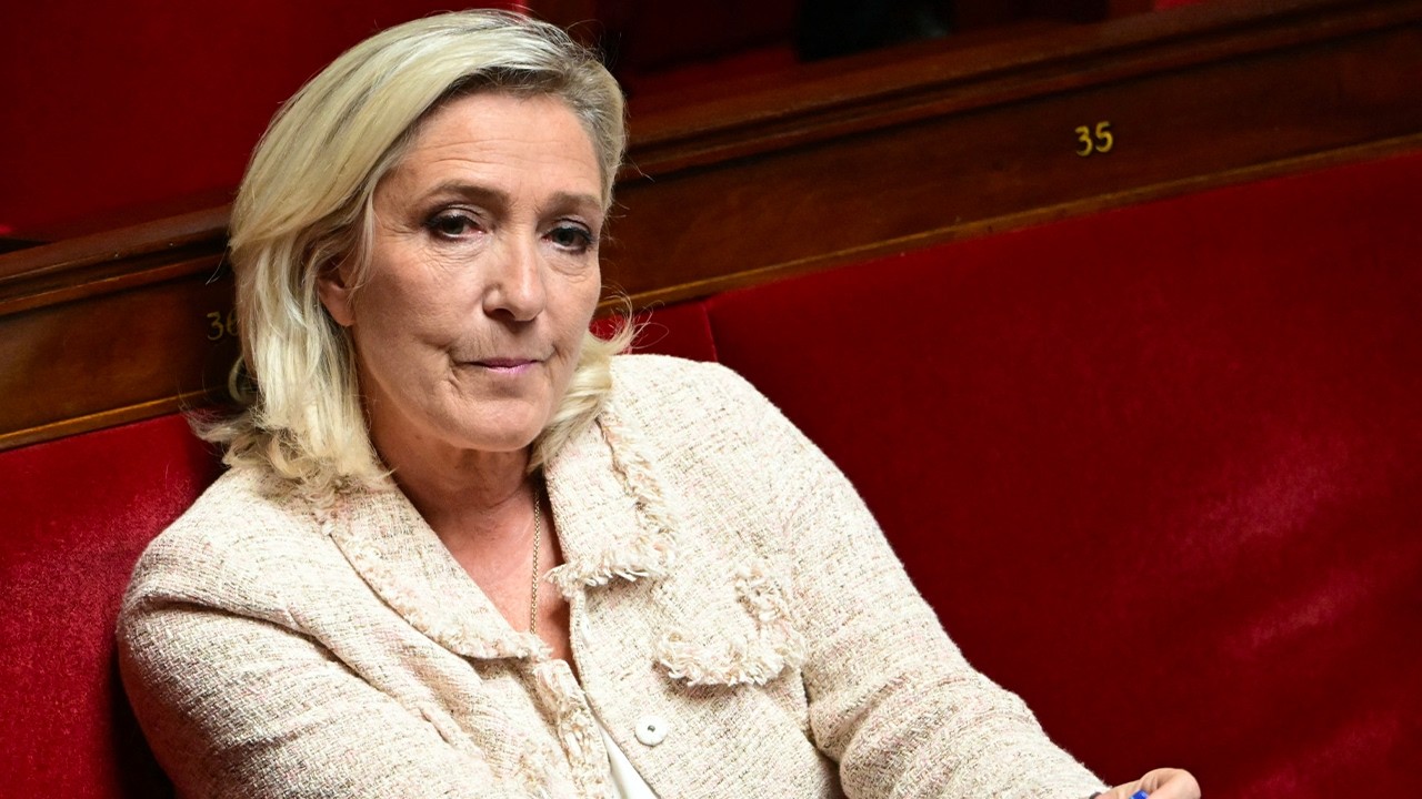 Voile dans l'espace public : les raisons du RN de "sanctionner" son port par "une amende"